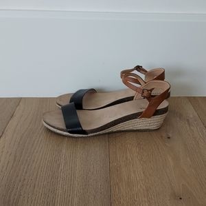 Merona wedge sandals 8.5W